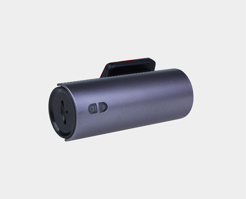 Compact dash camCompact dash cam